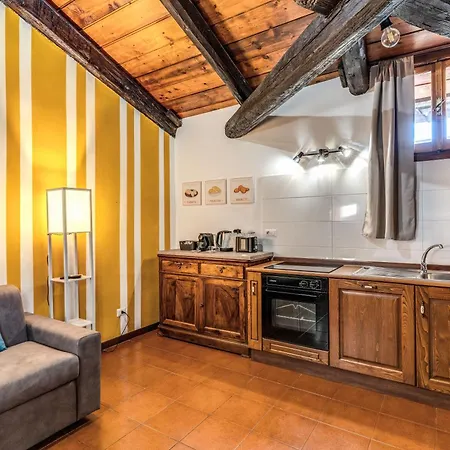 Elena Vatican * Řím