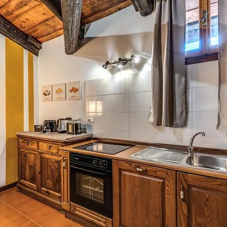 Elena Vatican 別荘